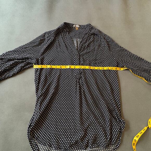 Market & Spruce Navy Polka Dot Button Front Blouse Size M - Picture 7 of 10